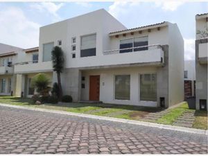 Casa en Venta en El Manantial Metepec