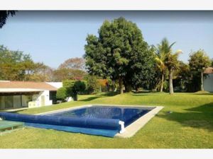 Casa en Venta en Colinas de Santa Fe Xochitepec