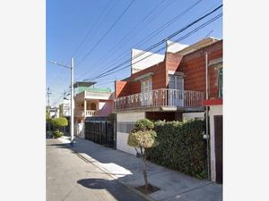 Casa en Venta en Constitucion de 1917 Iztapalapa