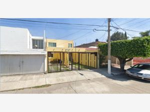 Casa en Venta en La Calma Zapopan