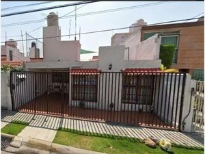 Casa en Venta en Hacienda de Echegaray Naucalpan de Juárez