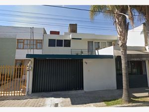 Casa en Venta en Jardines de San Manuel Puebla