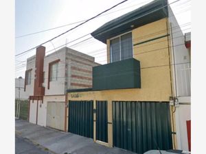 Casa en Venta en Jardines de San Manuel Puebla