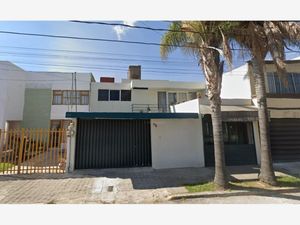 Casa en Venta en Jardines de San Manuel Puebla