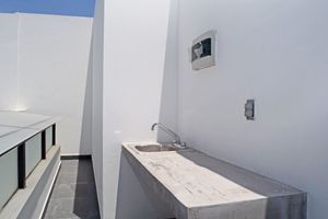 Casas en Venta, El Campanario frente a Bugambilias, Zapopan