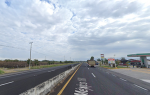 VENTA Terreno 30,000 M2 A PIE DE CARRETERA Veracruz-Xalapa Mpio. Puente Nacional