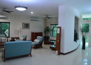 BEAUTIFUL HOUSE FOR SALE AT LA CEIBA, RIGHT INFRONT OF THE GOLF CLUB