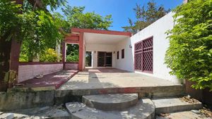 Venta de  hermosa casa con terreno en la comunidad de Dzidzantún Yucatán