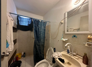 EN VENTA CASA CON LOCALES, CAUCEL, MERIDA