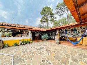 Casa Colonial y Salon en VENTA con 5000 mts