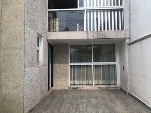 Casa en venta!!  Para actualizar a tu gusto!!!