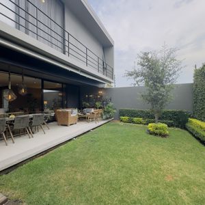 Hermosa casa en venta en Condominio con amenidades