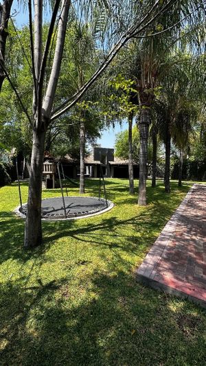 Increíble casa remodelada en venta un nivel en Jurica