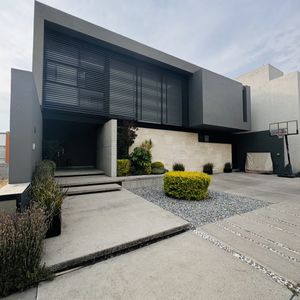 Hermosa casa en venta en Condominio con amenidades