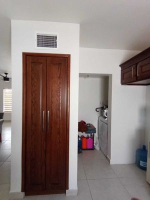 Se Vende casa en FRACC. RESERVA DEL PARQUE