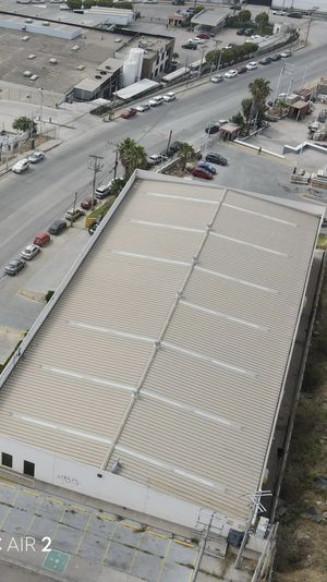 Bodega en otay industria, cerca de vía rápida, cruce fronterizo,