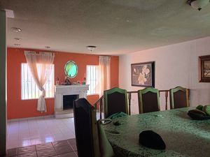 Casa en venta en fraccionamiento camino real con  recamara en planta baja