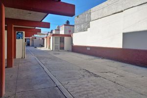 Privada en VENTA con 8 departamentos en Zona Centro