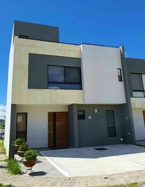 VENTA CASA TENERIFE CON ROOF GARDEN  EN LOMAS DE ANGELOPOLIS PUEBLA