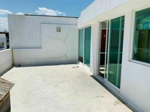 CASA EN VENTA CON ACABADOS DE MARMOL Y GRANITO Lomas de Angelopolis Puebla