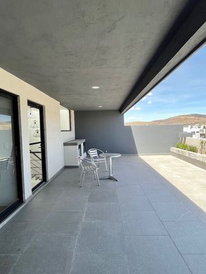 CASA EN VENTA DE 4 REC Y ROOF PARQUE CHIHUAHUA CASCATTA LOMAS