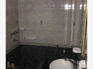 Casa en Venta en Batallon de San Patricio Guadalajara