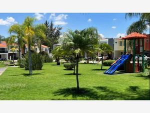 Casa en Venta en Real de Valdepeñas Zapopan