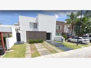 Casa en Venta en Cumbres del Lago Querétaro