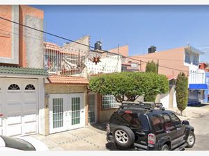 Casa en Venta en Valle de Aragon Nezahualcóyotl