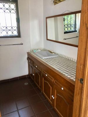 Preciosa Casa En Venta en Lomas de Bezares