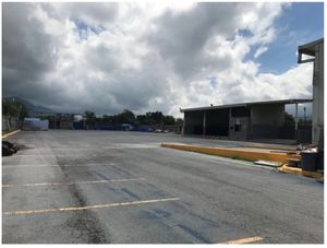 Terreno en renta con oficinas y bodega en La Estanzuela