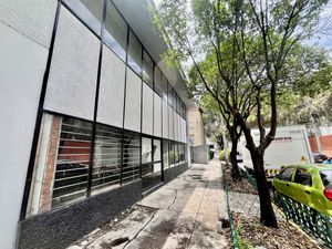 Venta de edificio con uso de suelo mixto en Tlalnepantla Estado de México.