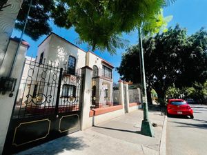 Venta de Magnífica Casa en Clavería