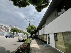 Venta de edificio con uso de suelo mixto en Tlalnepantla Estado de México.