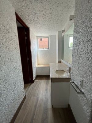 Asunción Condominio Horizontal, 3 Rec, 3 Est, Jardín Privado, Cuarto Servicio