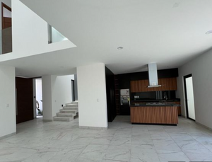 VENTA CASA NUEVA LOMALTA TRES MARÍAS, MORELIA