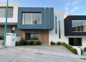 CASA NUEVA EN VENTA CAÑADAS DEL BOSQUE, ACABADOS DE LUJO ZONA HOSPITALES