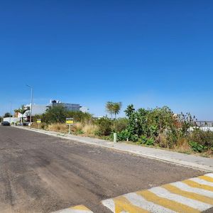 Terreno en venta Conjunto habitacional Bosques Tres Marías