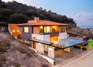 CASA EN CAMPO DE GOLF ALTOZANO CON ESPECTACULAR VISTA PANORÁMICA, ESTRENA LA CAS