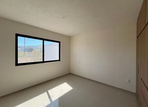 CASA NUEVA EN VENTA FRACC. LOMALTA, MORELIA CASA CLUB, GIMNASIO, ETC. ZONA DE HO