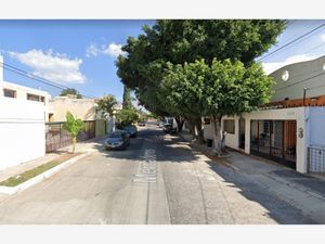 Casa en Venta en Jardines del Country Guadalajara