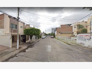 Casa en Venta en Jardines de San Jose Guadalajara