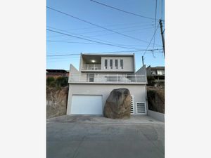 Casa en Venta en Lomas y Jardines de Valle Verde Ensenada