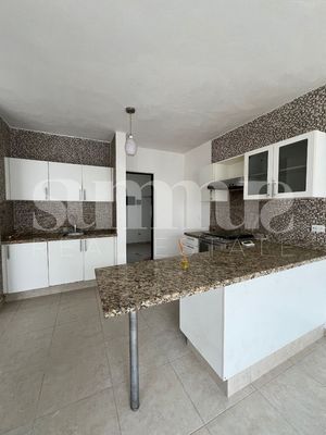 Casa en Venta - Renta / Residencial Jade