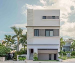 Casa en Renta / Puerto Cancún