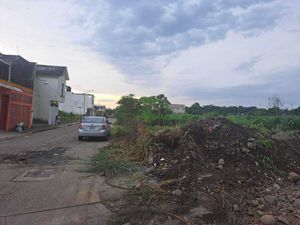 SE VENDE TERRENO EN FRACC AL SUR DE LA CIUDAD