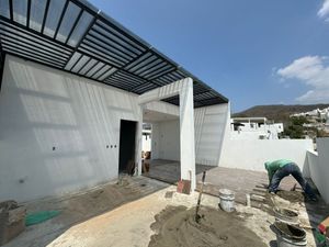 PRE VENTA DE CASA CON RECÁMARA PLANTA BAJA Y ALBERCA EN ROOF