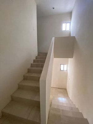 SE VENDE CASA CON 3 RECÁMRAS, 1 TIPO FLEX EN ZONA NORTE DE MÉRIDA YUCATÁN