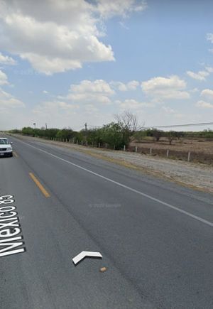 Venta de Terreno sobre carretera a Laredo