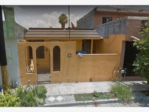 Casa en venta en cuba 211 211 s/n, INFONAVIT los Ángeles Sector Cuatro, San  Nicolás de los Garza, Nuevo León, 66470.